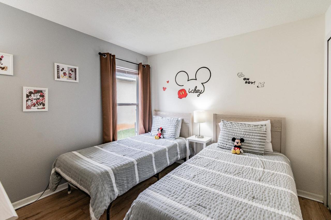 Spacious Villa With Private Pool - No Carpet - Disney Area Kissimmee Dış mekan fotoğraf
